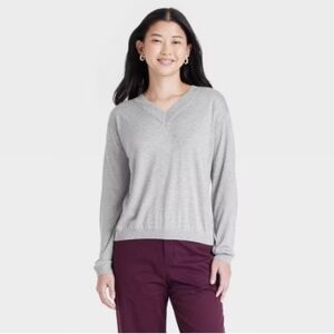 Women's V-Neck‎ Sweater In Gray